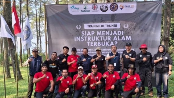 Dari Cikole, Lembang: Membangun Standar Instruktur Alam Terbuka Indonesia
